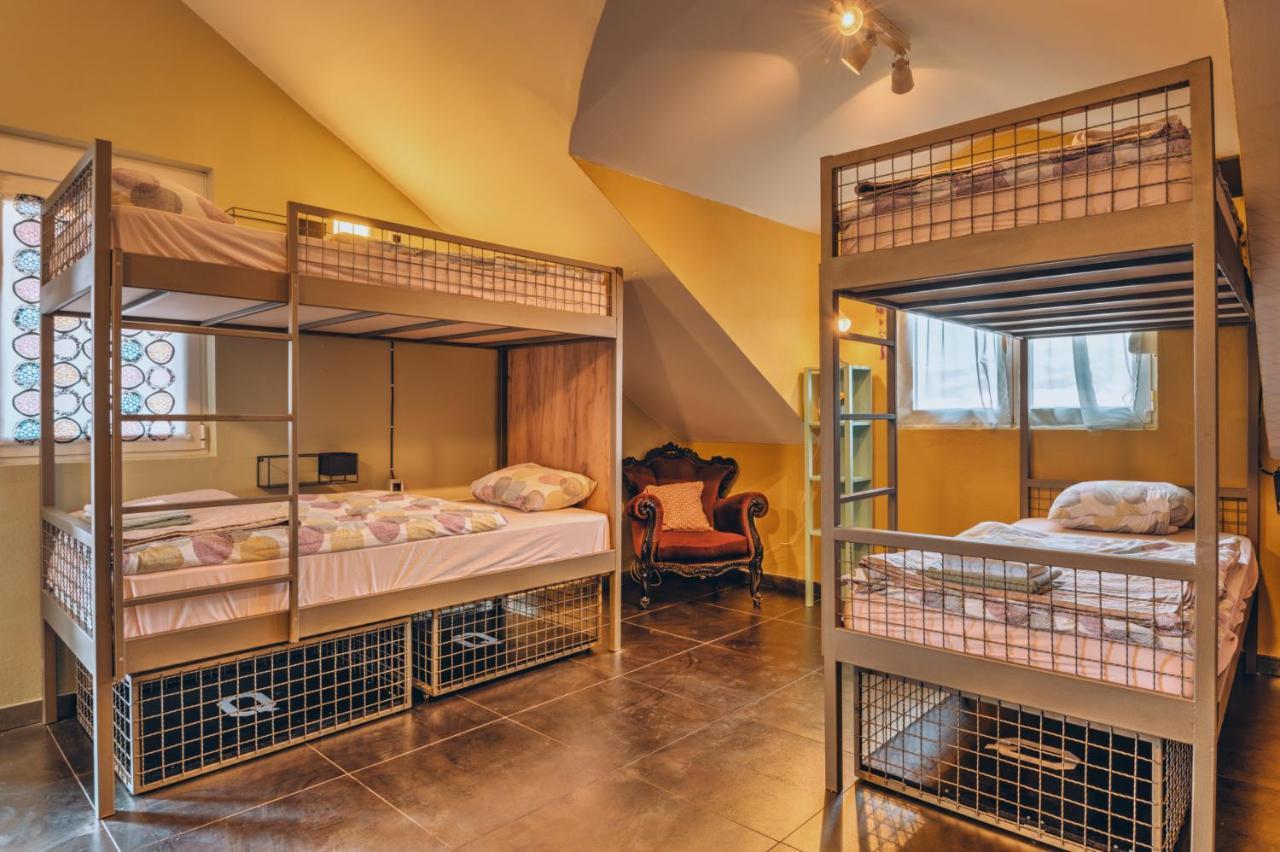 Q Podgorica Beds,Rooms And More Bagian luar foto