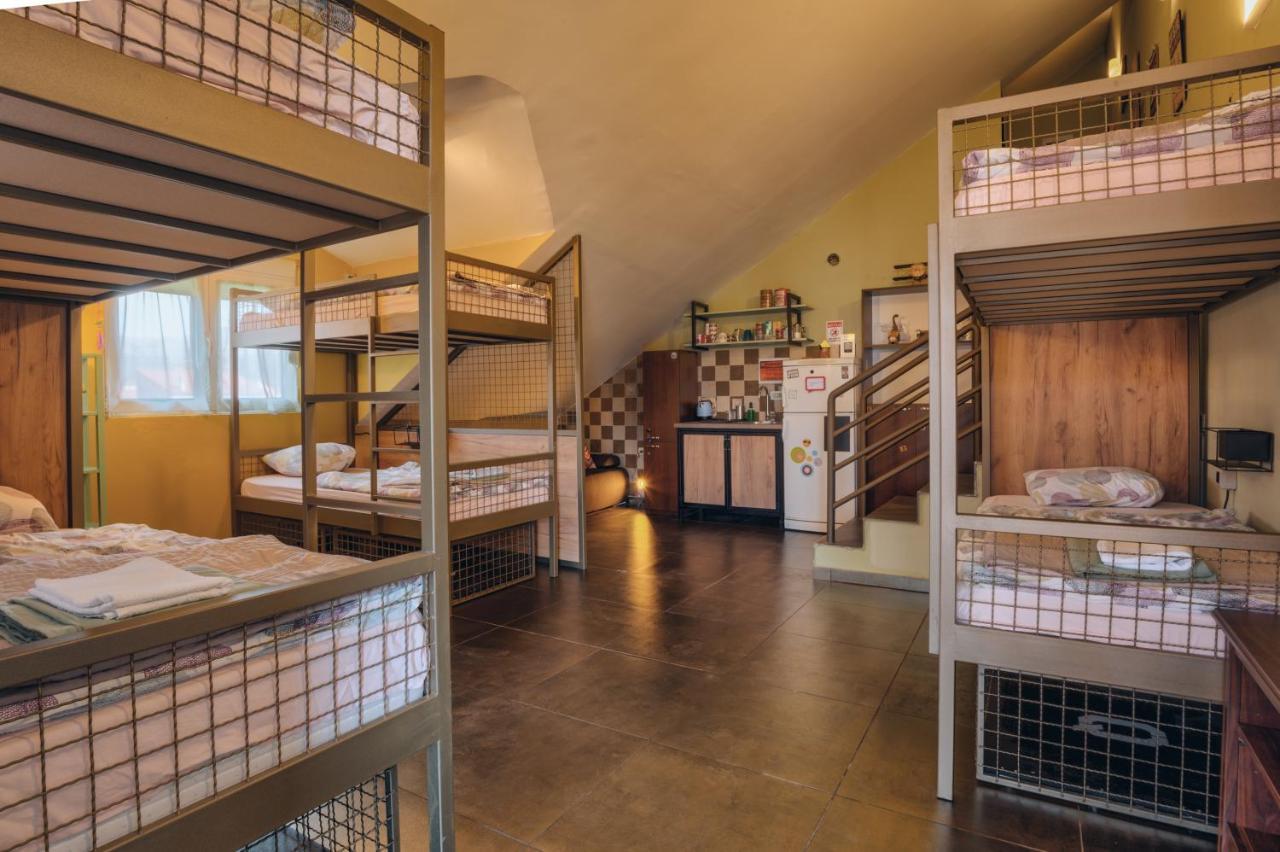 Q Podgorica Beds,Rooms And More Bagian luar foto