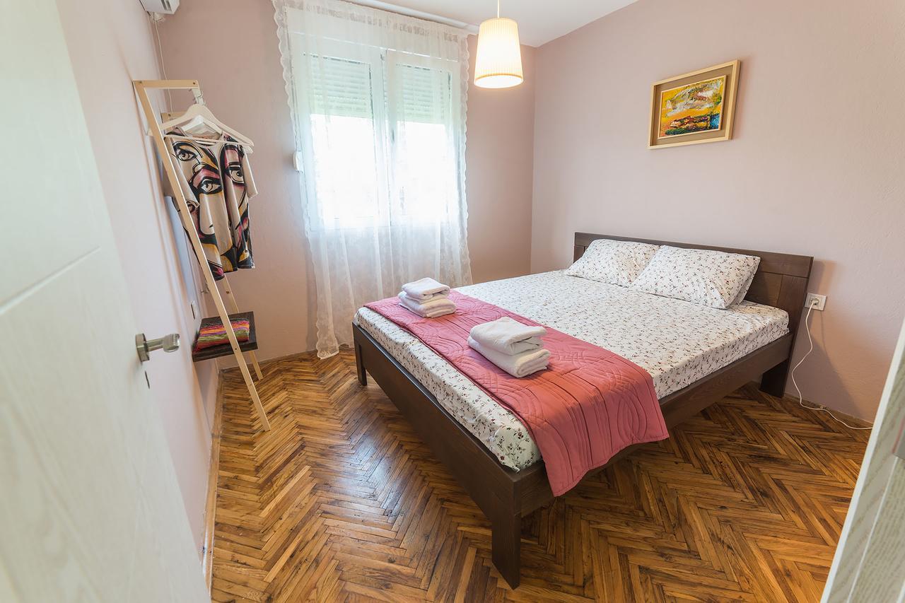 Q Podgorica Beds,Rooms And More Bagian luar foto